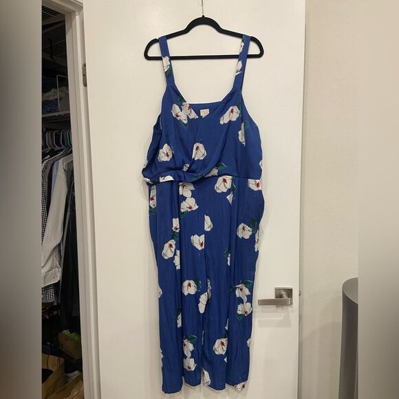 Target Blue Floral Jumpsuit -  2X - New! - Picture 2 of 10